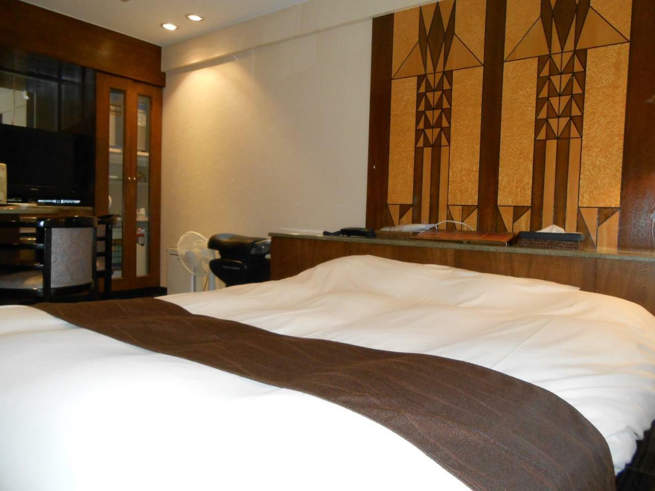Hotel Lumiere Gotenba (Adults Only) מראה חיצוני תמונה