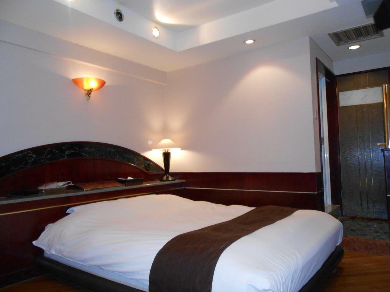Hotel Lumiere Gotenba (Adults Only) מראה חיצוני תמונה